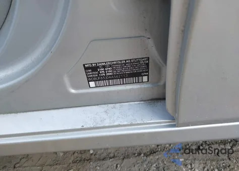 2004 Mercedes-Benz E 320 from USA, damaged, VIN WDBUF65J04A562113